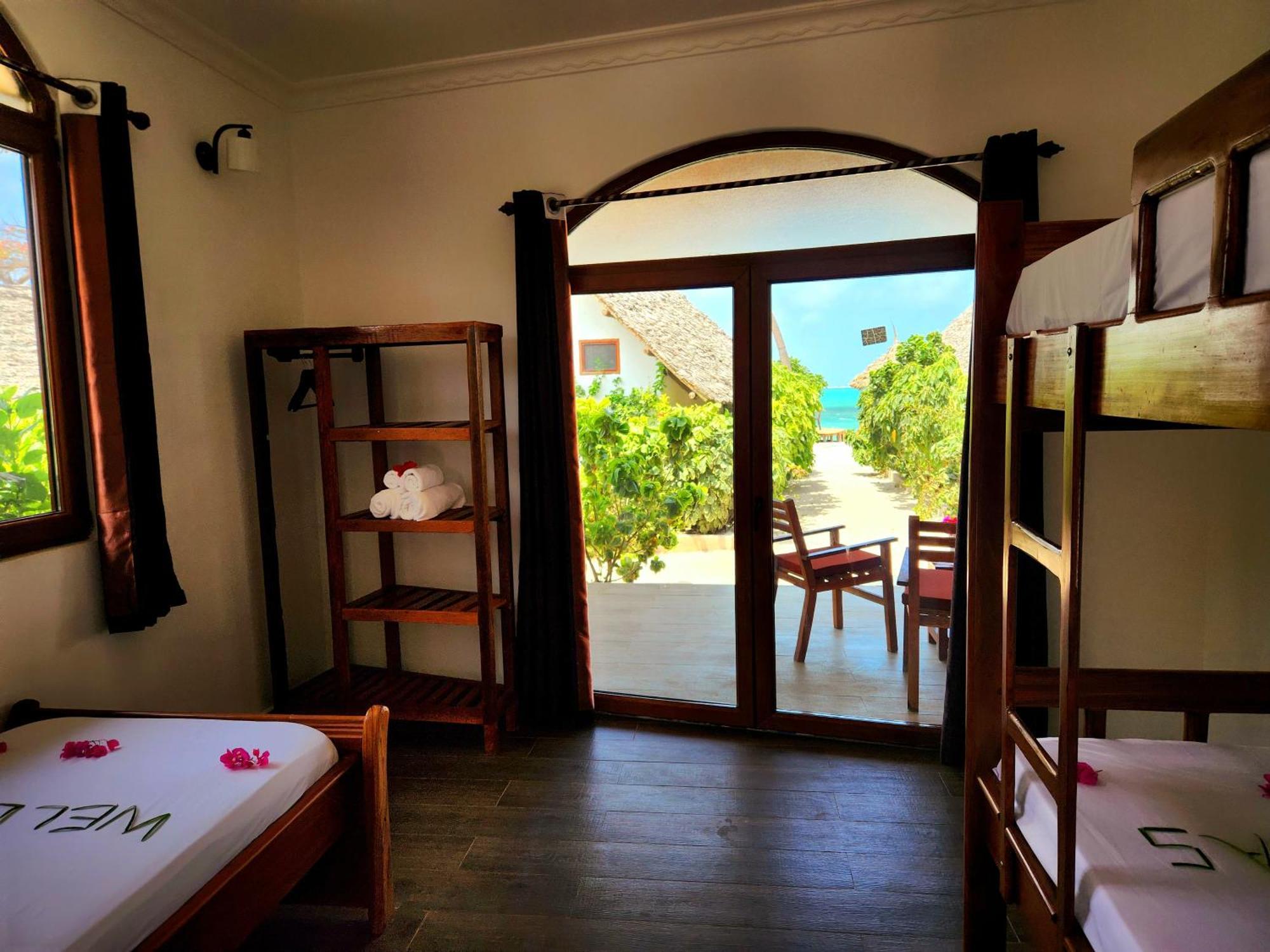 Almas Beach Boutique Hotel Makunduchi Экстерьер фото