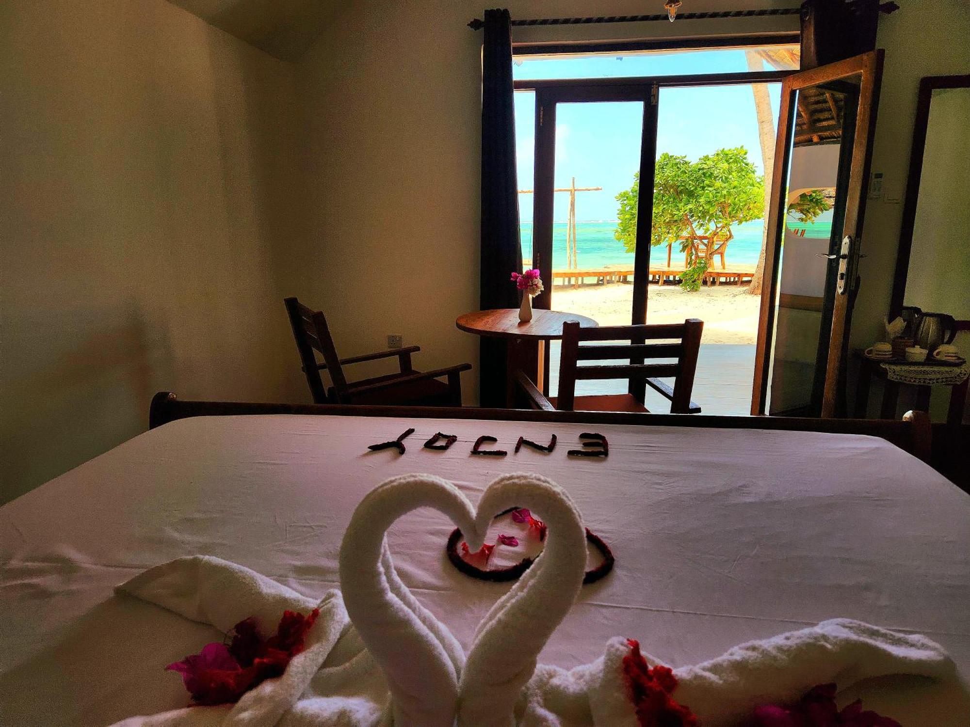 Almas Beach Boutique Hotel Makunduchi Экстерьер фото