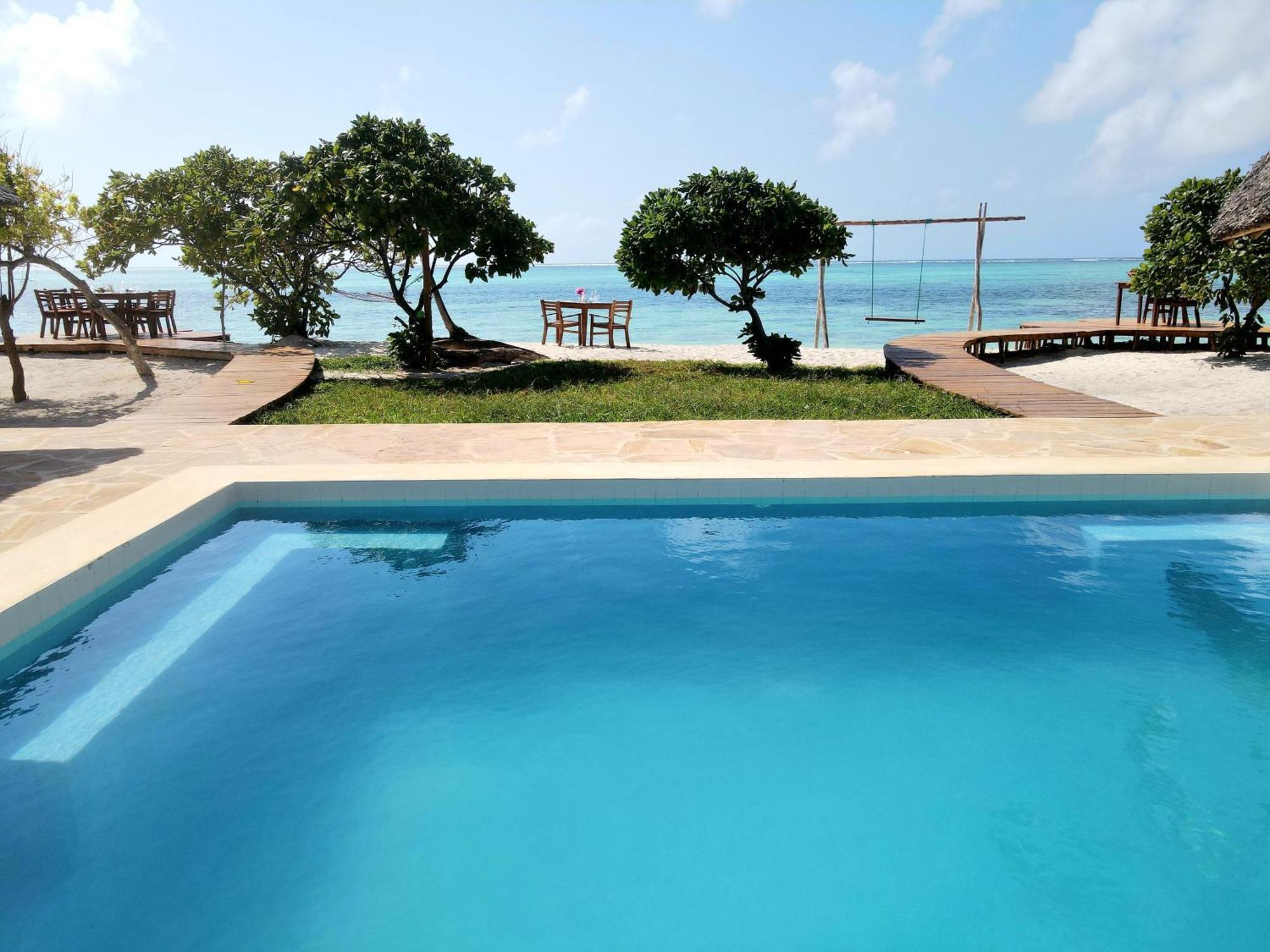 Almas Beach Boutique Hotel Makunduchi Экстерьер фото